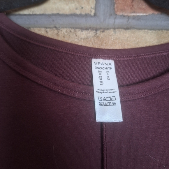 Spanx Perfect Length Dolman Sleeve Top In Wine XSmall - Picture 5 of 8